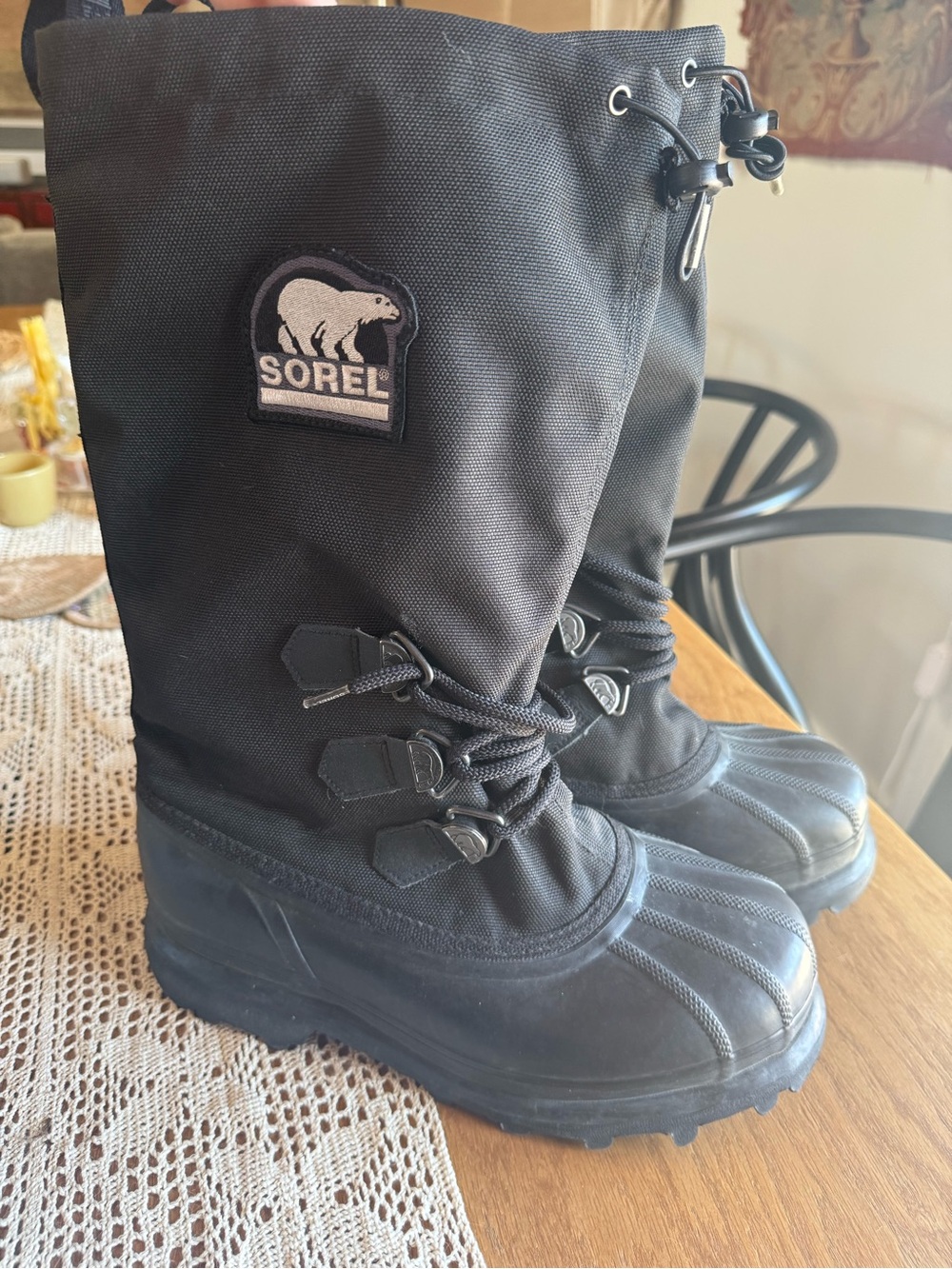 Sorel Bear Men’s Extreme Cold Winter Black Waterproof Heavy-Duty Boots – Size 8